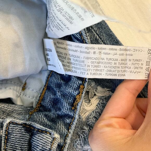 Zara Women Jeans size 8 US Blue High Rise Straight Leg Boyfriend Ripped - Picture 10 of 12